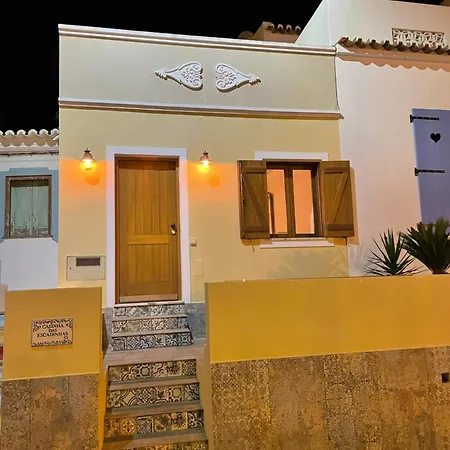 Casinha Escadinhas Casa de Férias *